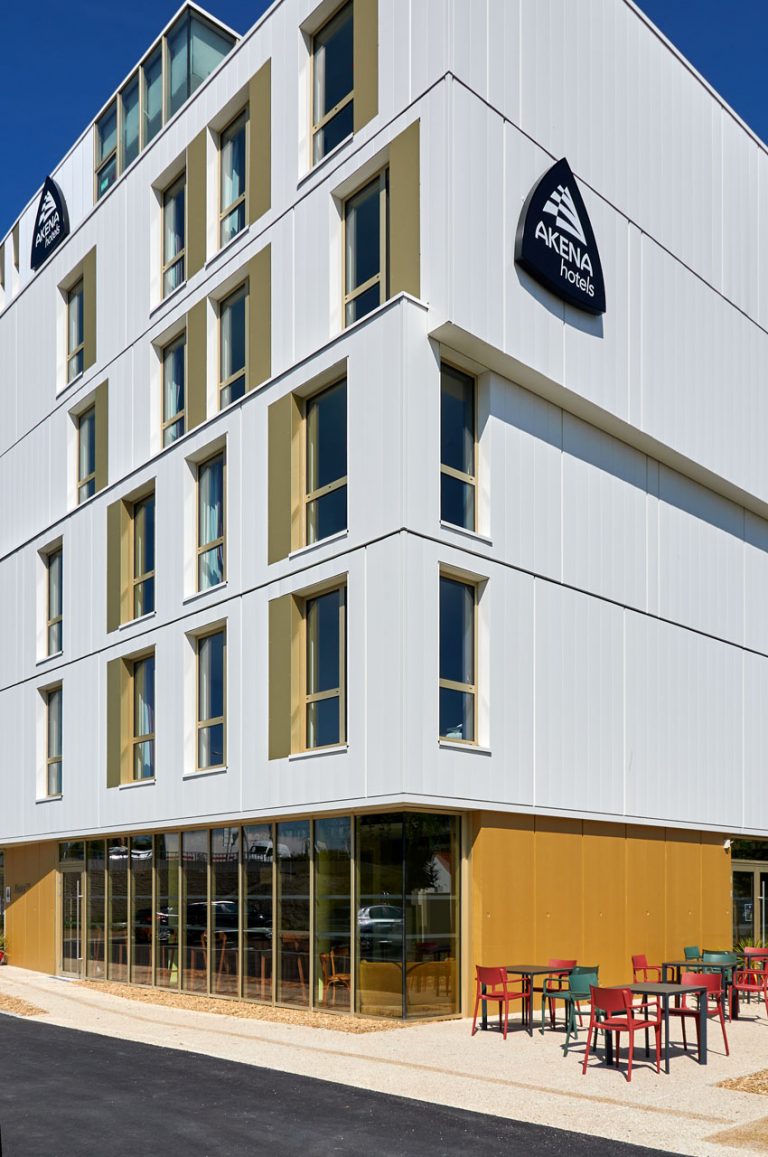 L'hôtel Akena Nantes Aéroport vous accueille à Rezé, à l'entrée de Nantes.